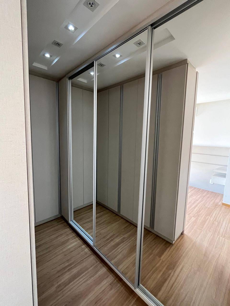 Apartamento à venda, Edifício Alameda Eco Resort , 83m² úteis, 3 dormitórios sendo 1 suíte, 2 vagas , andar alto, Gleba Palhano, Londrina, PR