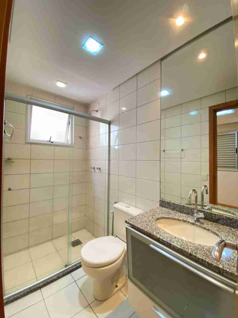 Apartamento à venda, Ed Due Torri, 70m²úteis,  2 quartos, 2 vagas, andar alto, sol da manhã, Bela Suiça, Londrina, PR