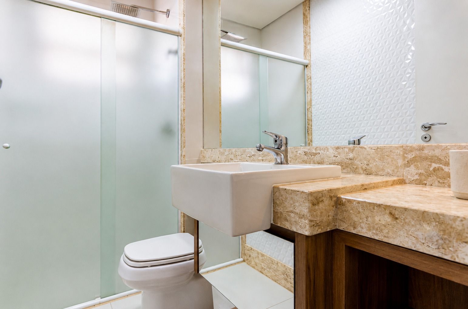 Aluga-se apartamento na Palhano mobiliado, com 3 quartos sendo 1 suite, Londrina, PR