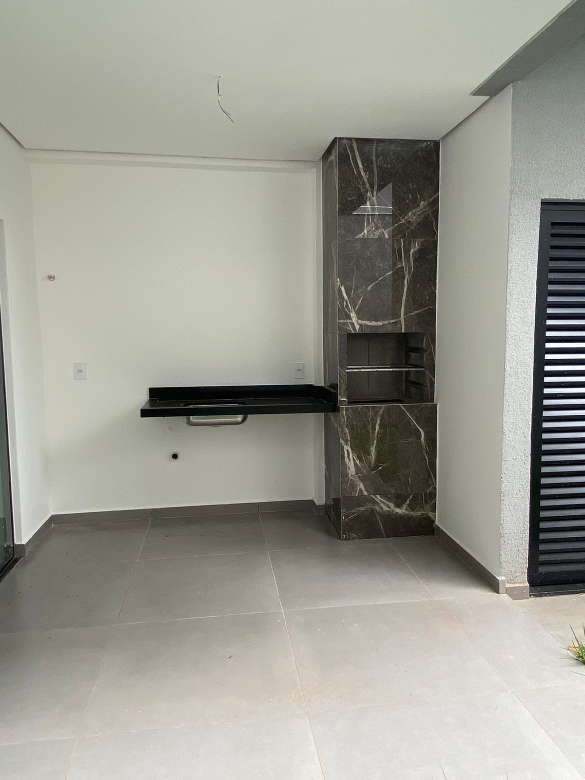 Sobrado à venda próximo ao Parque Taua, Londrina/PR
