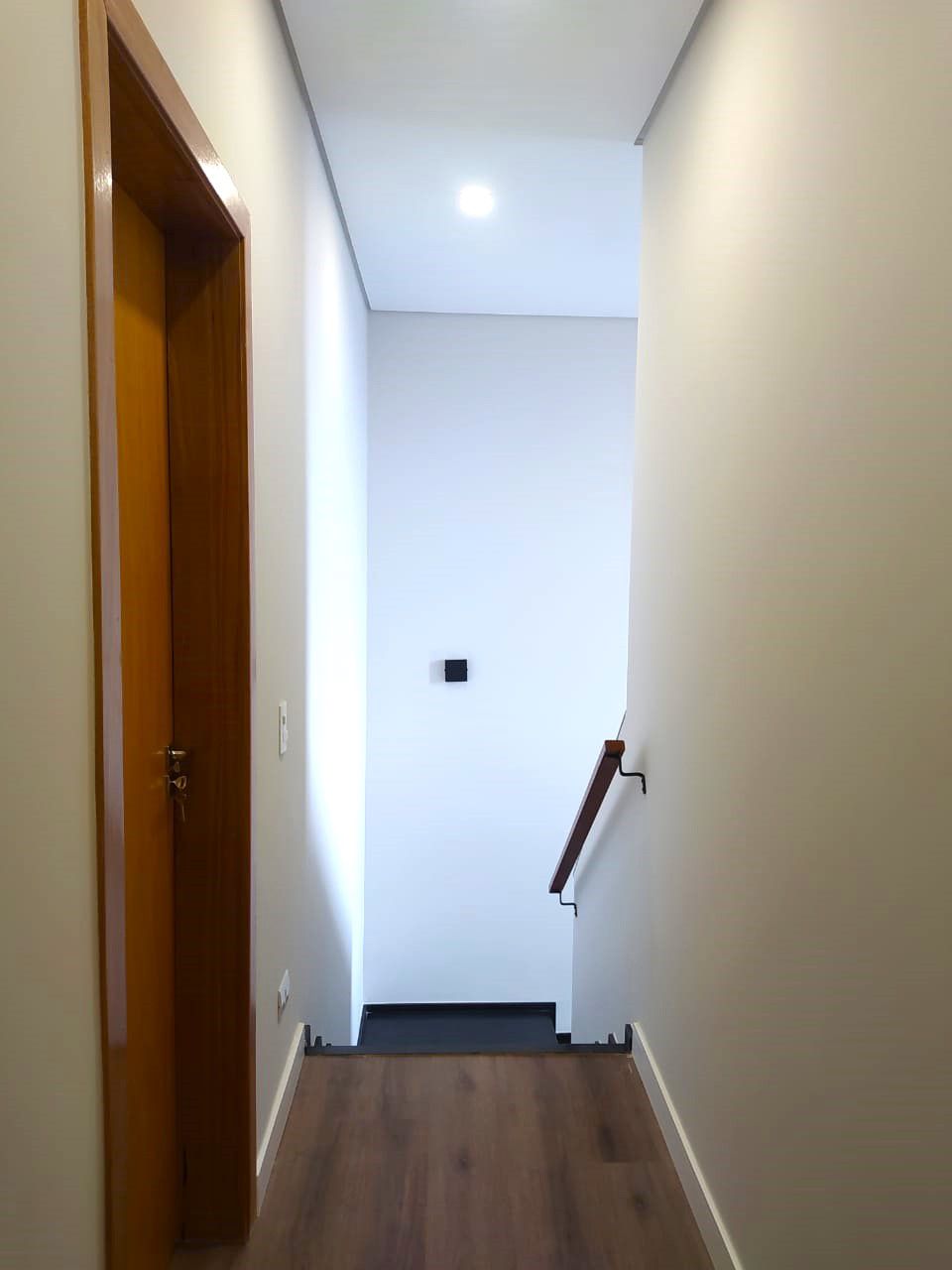 Sobrado à venda, 190m² úteis,  Condominio Tangará, 03 quartos, 4 vagas - Gleba Simon Frazer, Londrina, PR