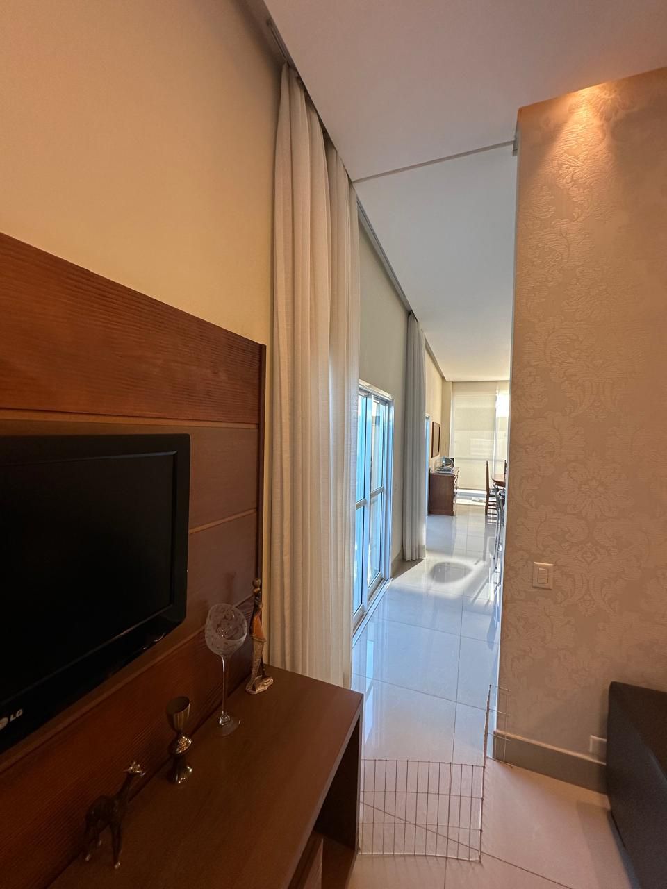 Casa à venda, 3 quartos sendo 1 demi suite, 360 m², Condomínio  Ville Campestre, Londrina, PR