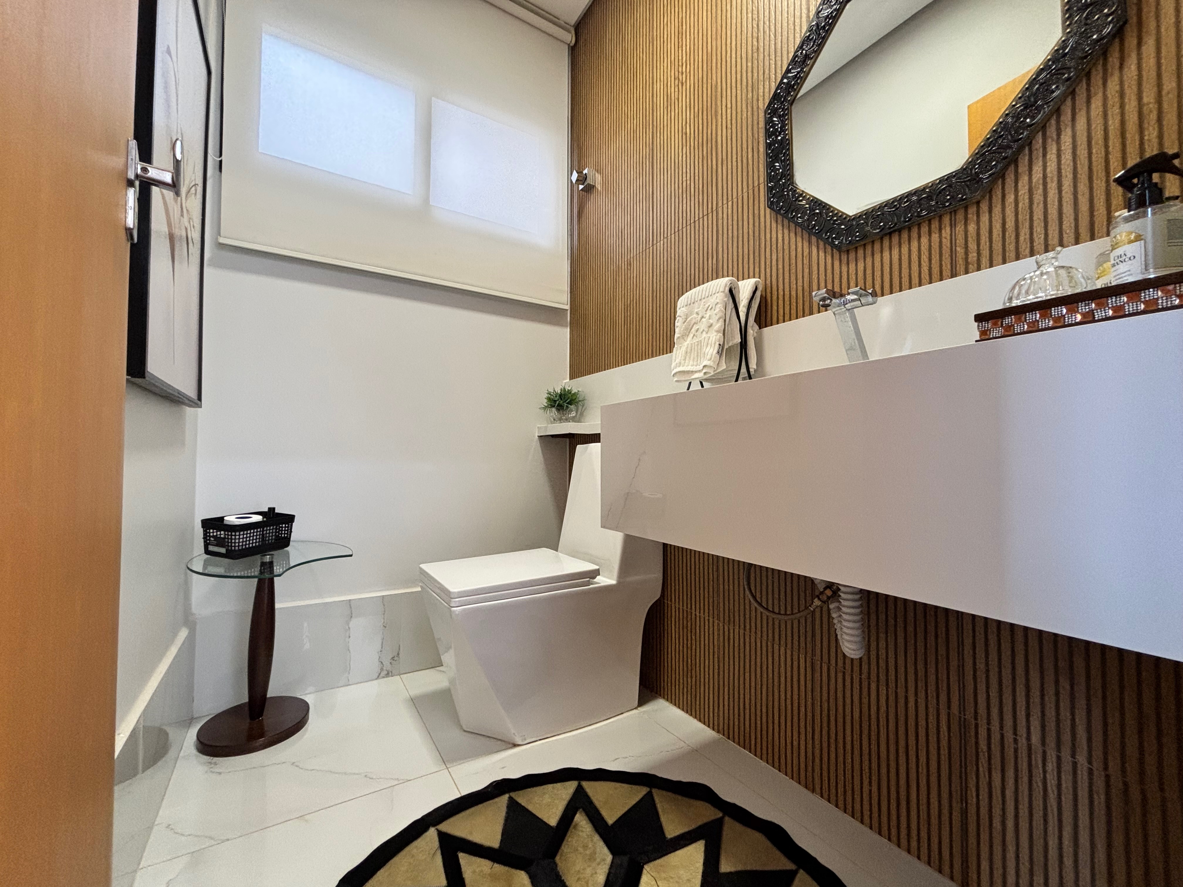 Casa térrea à venda, Condomínio Sun Lake, 249m² de construção, 3 suítes, 4 vagas  - Recanto do Salto, Londrina, PR