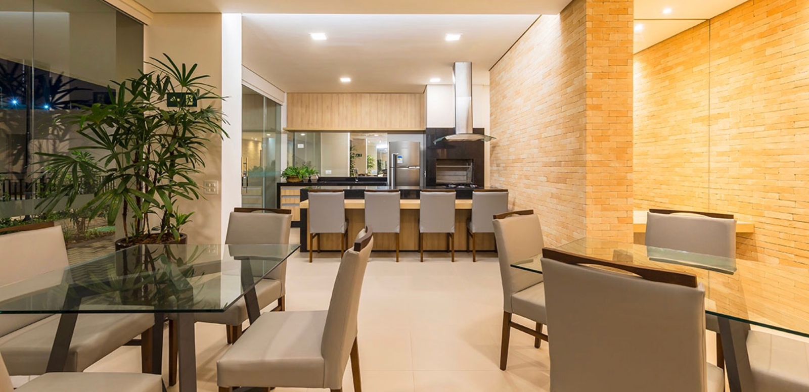 Apartamento à Venda, Edifício  Reserva Santana, 75m² úteis, 2 quartos sendo  1 suíte, mobiliado  - Gleba Fazenda Palhano- Londrina, PR