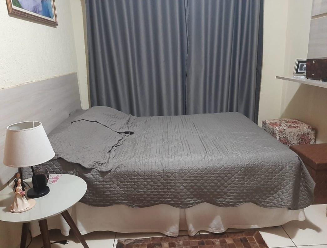 Sobrado à venda,  123m², 3 quartos sendo 1 suíte, Piscina, 2 vagas  - perto do aeroporto, tiro de guerra - Califórnia -  Londrina, PR