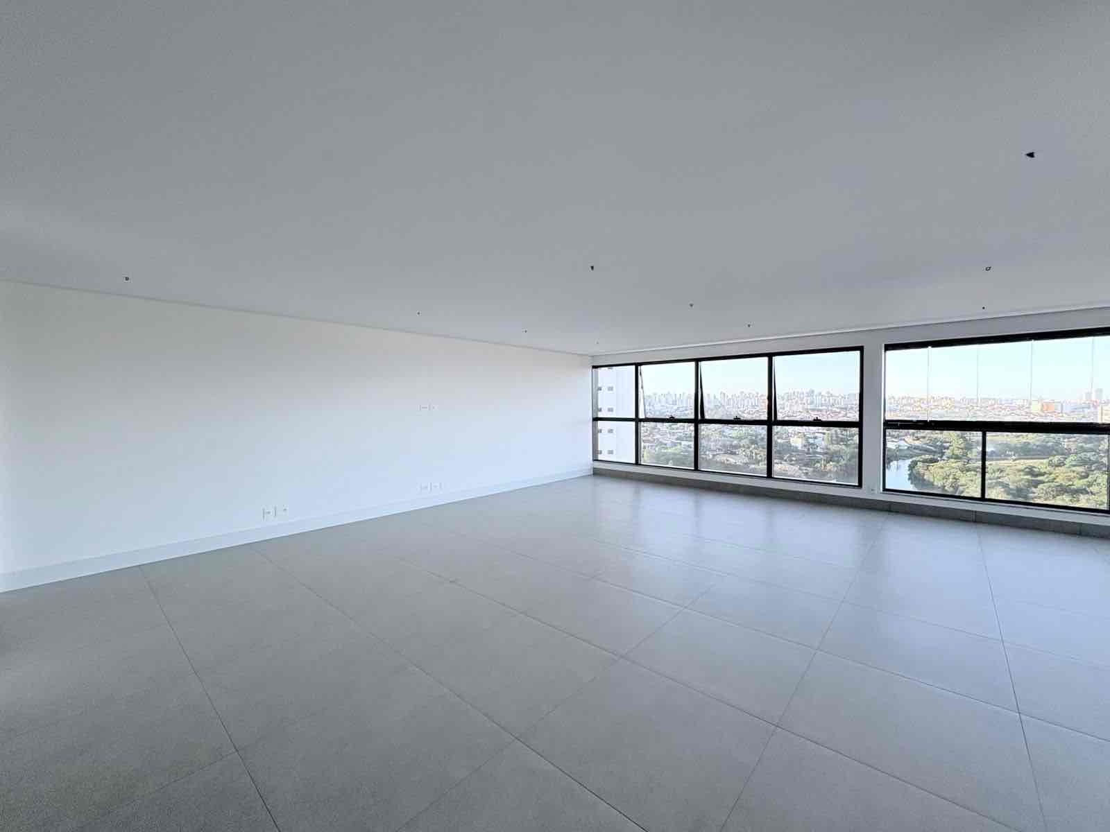 Apartamento novo à Venda, Edifício Lakeside, 232 m² úteis, 3 suítes, 4 vagas, sol da manhã,  elevador privativo, sacada com skinglass- Bela Suiça