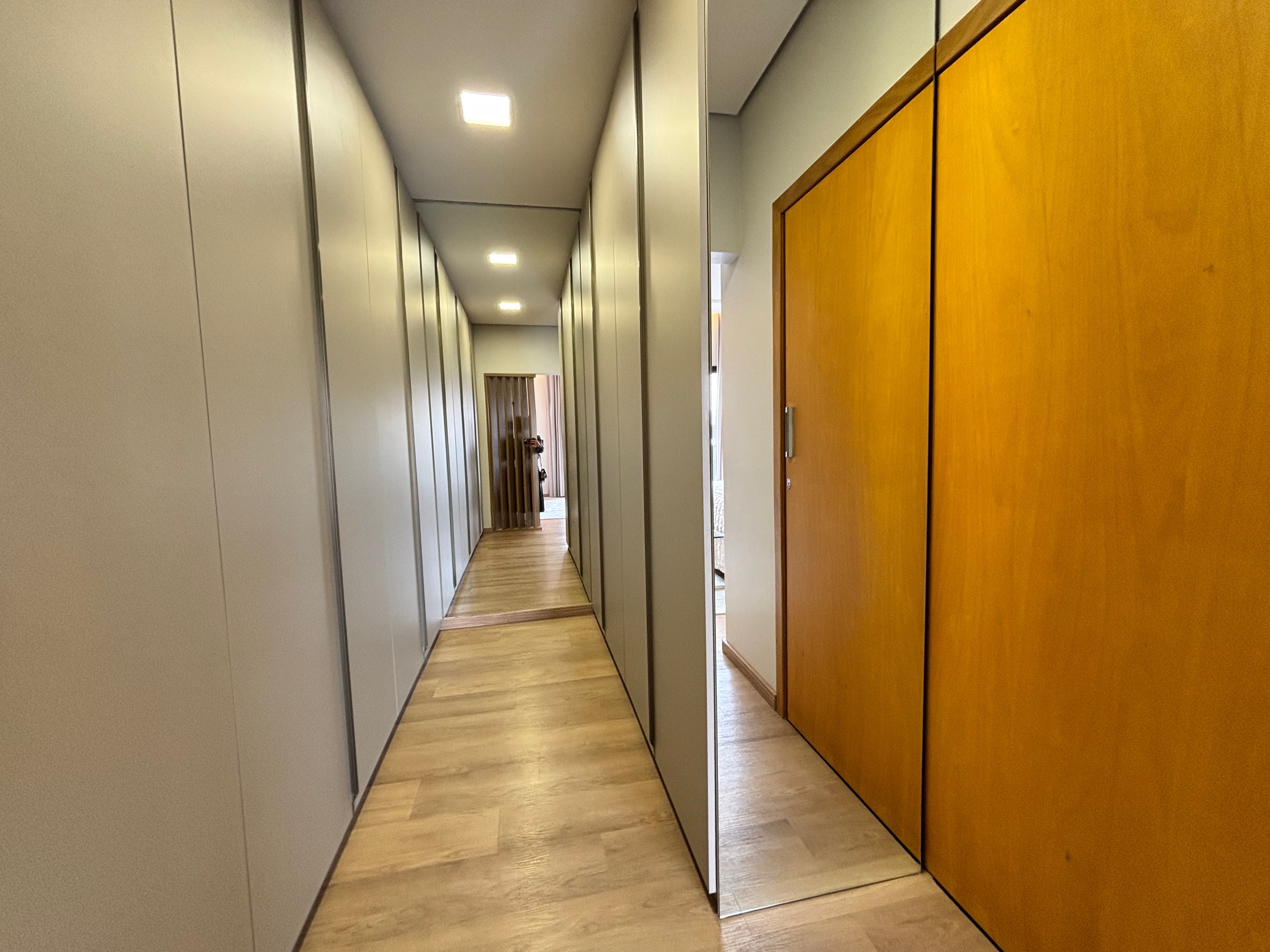 Casa térrea à venda, Condomínio Sun Lake, 249m² de construção, 3 suítes, 4 vagas  - Recanto do Salto, Londrina, PR