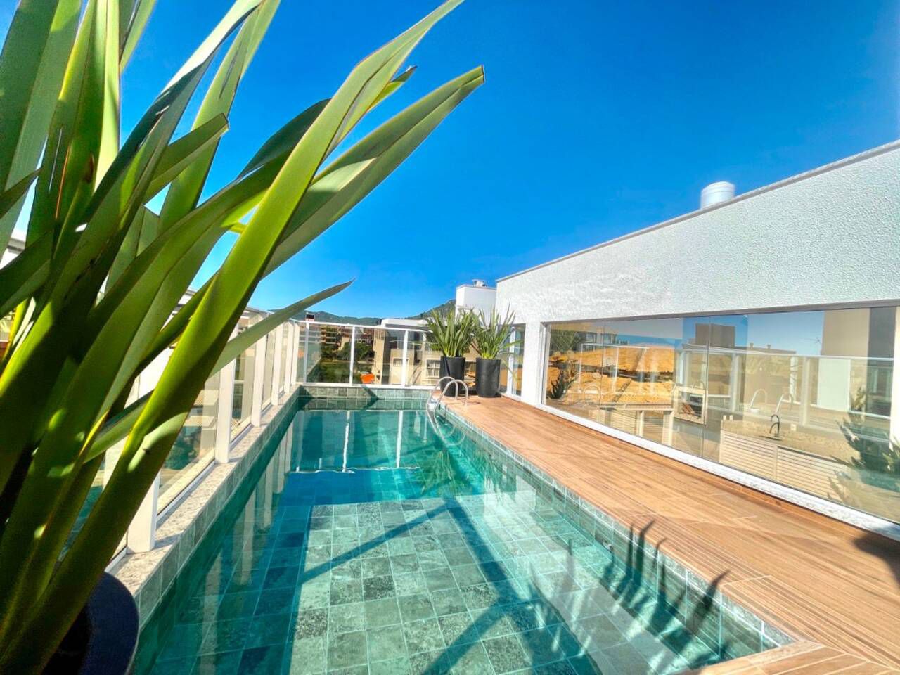 Apartamento pertinho da praia 70m² à venda/2 quartos (sendo 1 suíte) - Residencial Nassau- Canto Grande, Bombinhas, SC