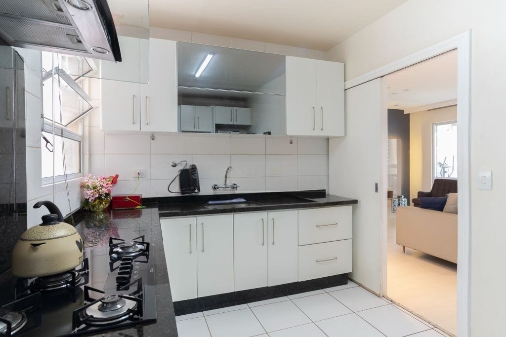 Apartamento à venda, Edifício Dolce Vita, 131,89m² úteis, 3 quartos (1 suíte), ampla varanda com churrasqueira, 2 vagas - Caiçaras, Londrina, PR