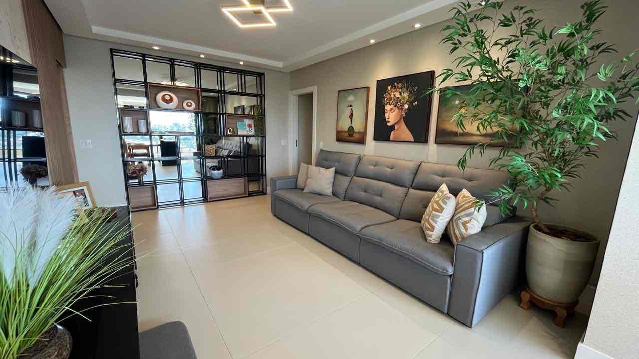 Apartamento semi mobiliado à venda, Edifício Palazzo Veronesi, 240m² úteis, 4 quartos sendo 2 suítes - Bela Suiça, Londrina, PR