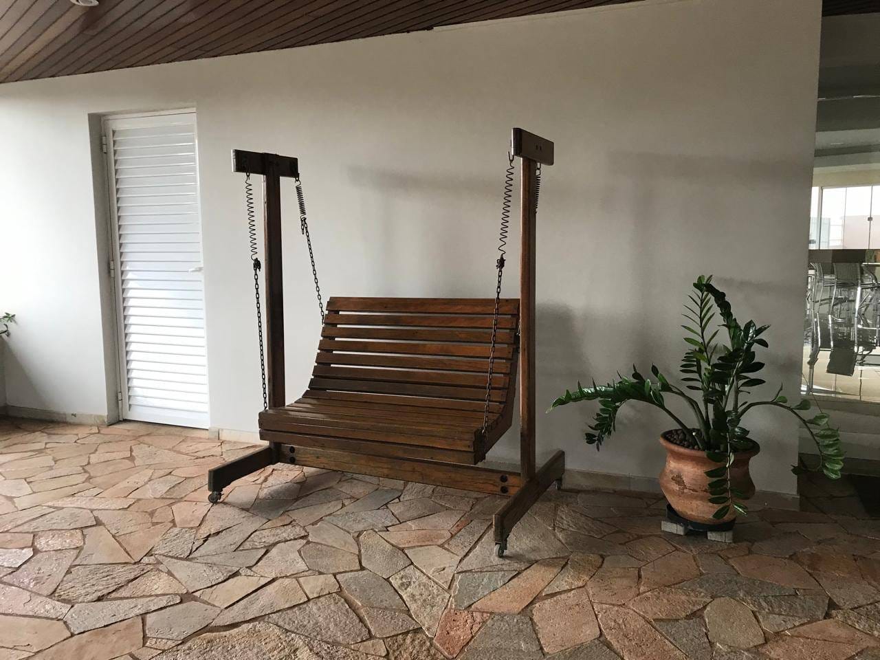 Apartamento à venda , Edifício Nevada, 175m², 4 quartos sendo 1 suíte, com sacada, 3 vagas -  Londrina, PR