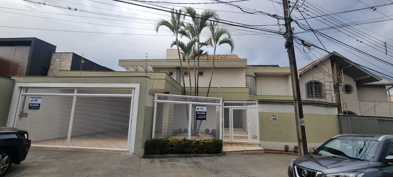 Sobrado à Venda, residencial ou comercial prox a Av Maringá, 440m² úteis, 5 quartos sendo 3 suítes, e 2 com sacada, piscina, 4 vagas - Iguaçu, Lo