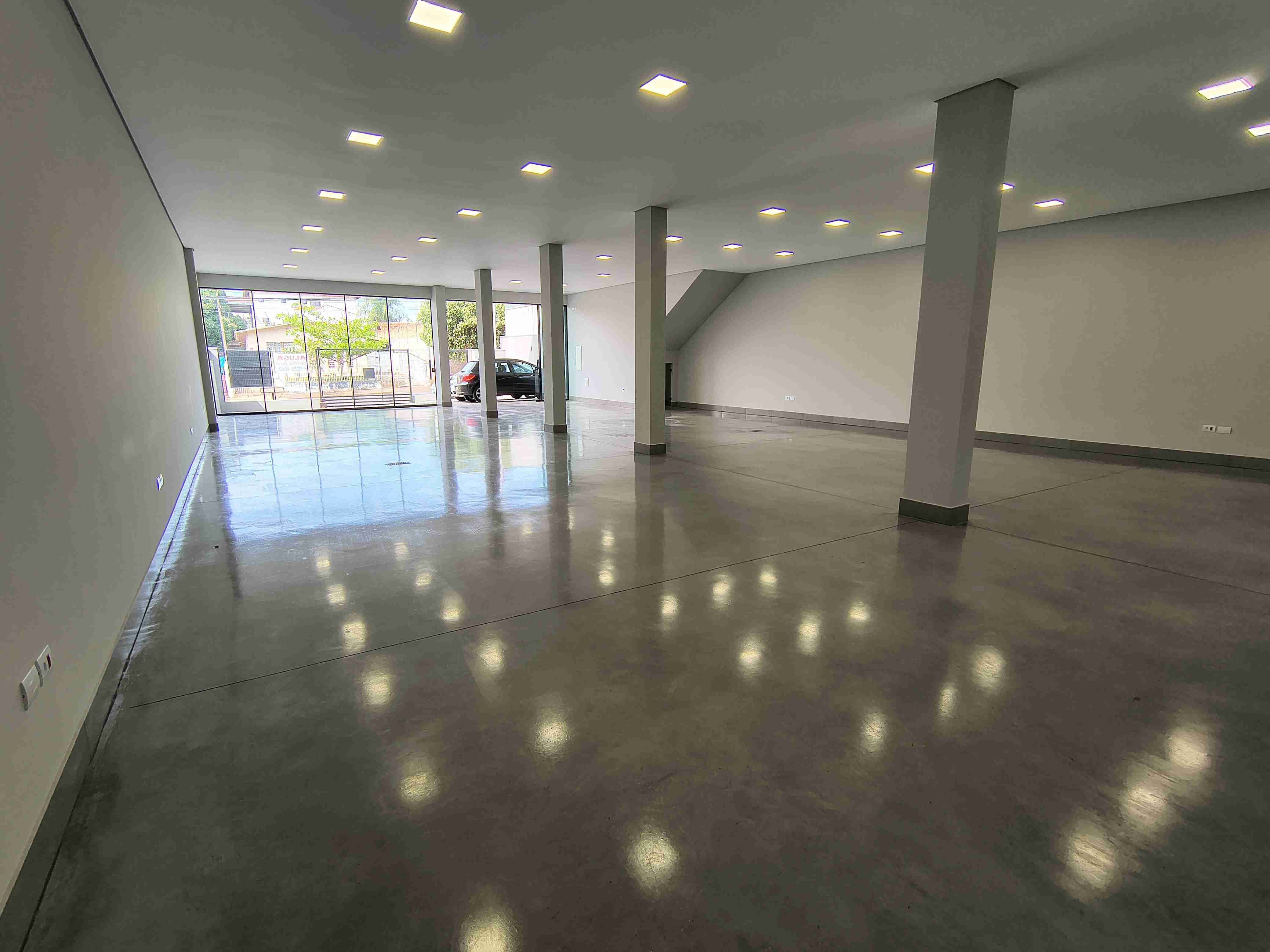 Barracão para locação, 250M², Av. Jorge Casoni - Lago Igapó - Londrina, PR