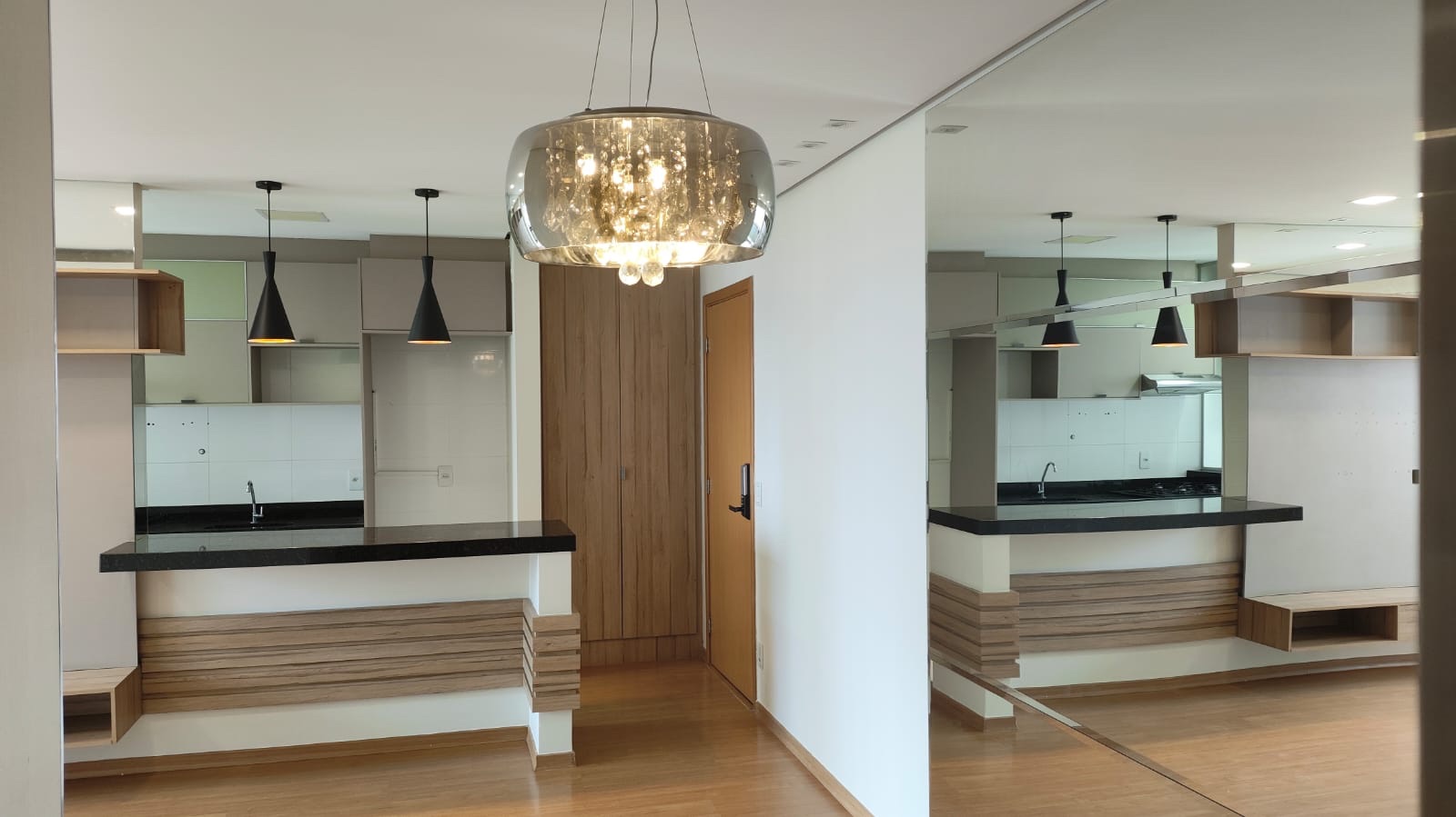 Apartamento à venda, na região Gleba Palhano 1, Londrina, PR