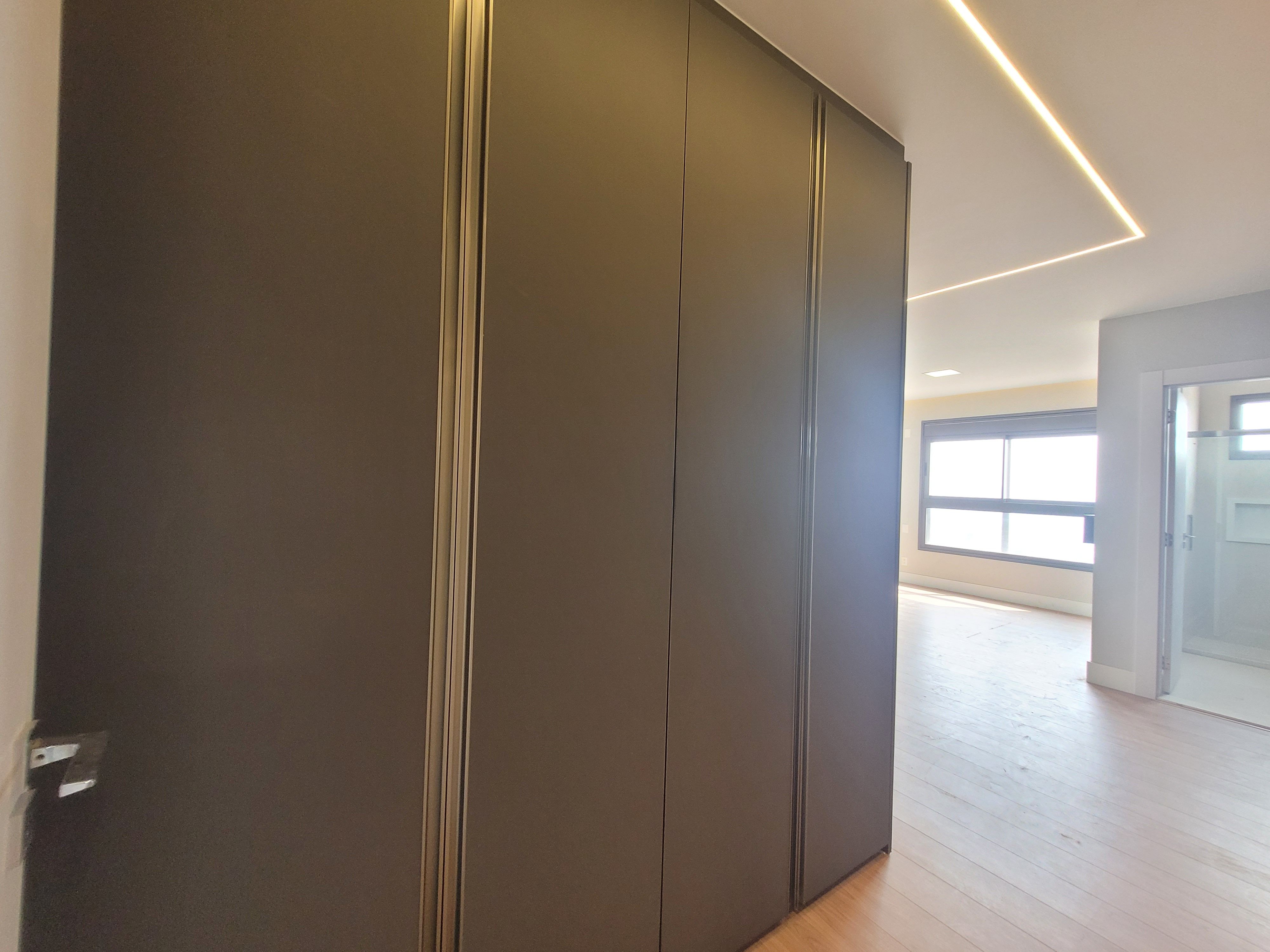 Apartamento a venda, Edifício Grand Palais, 216m² úteis, planejado, andar alto, Gleba Fazenda Palhano -Londrina, PR