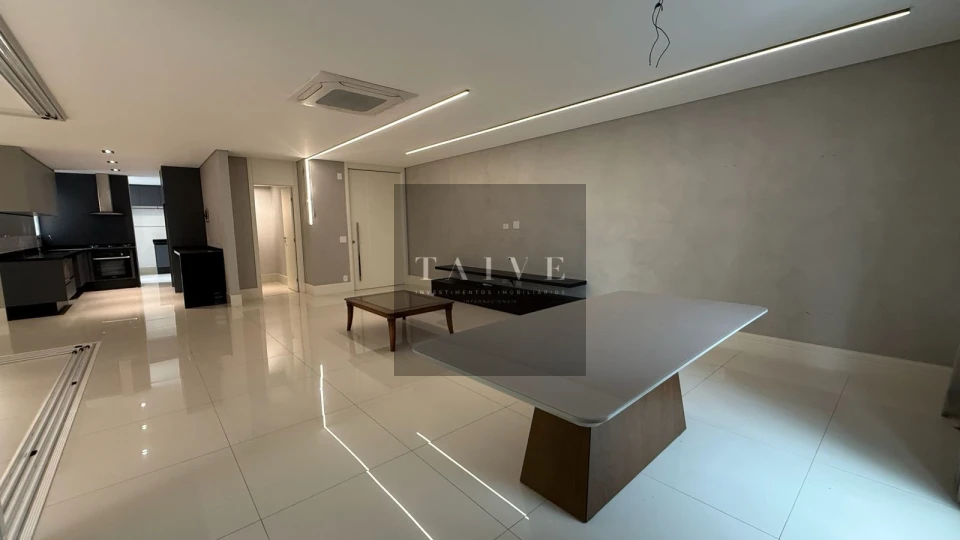 Apartamento à venda, 3 suites, 214 m², Edifício Landmark Residence, Gleba Fazenda Palhano, Londrina, PR