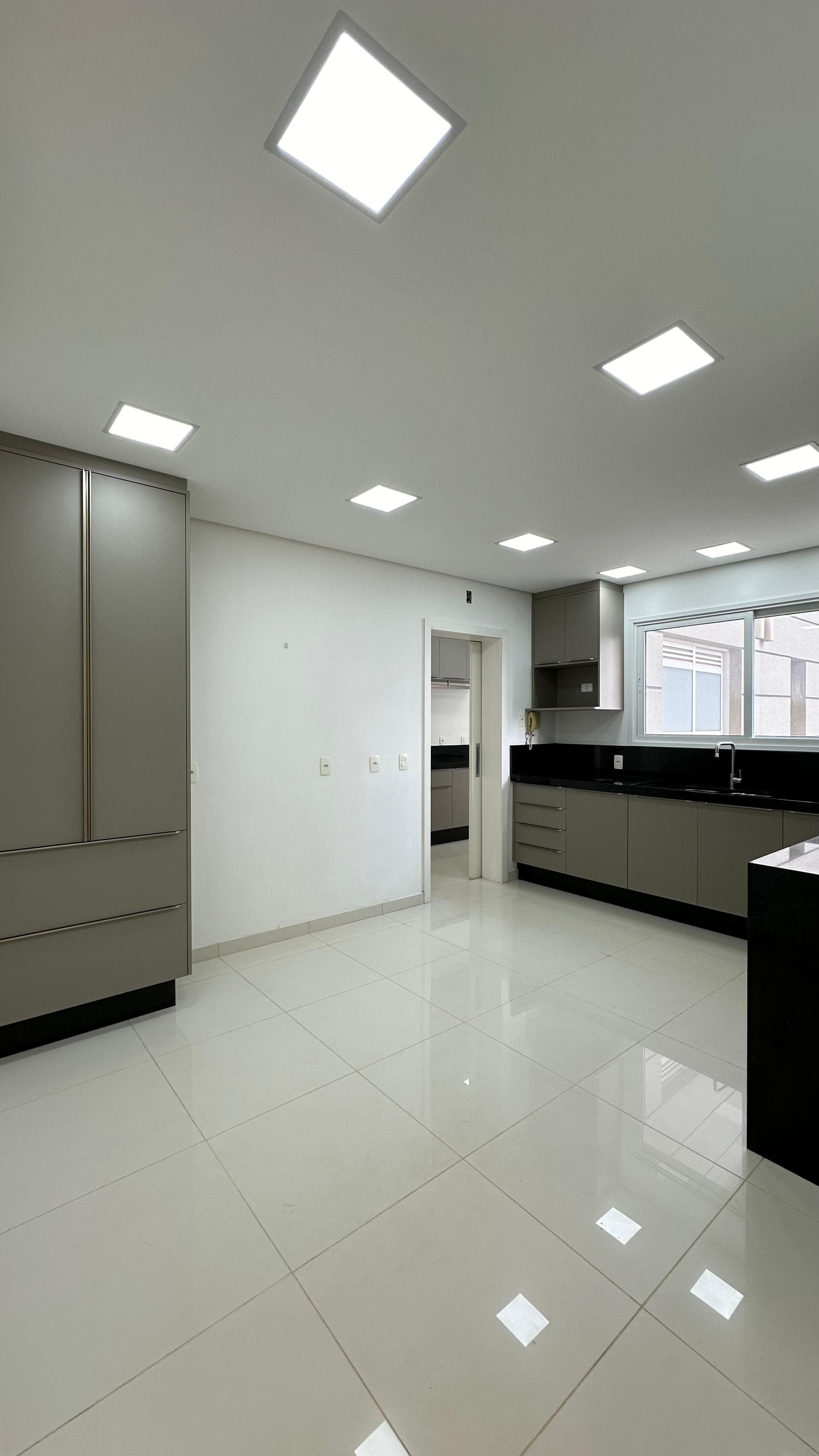 Apartamento novo à venda, Ed Torre Valverde, 200m²úteis,  3 suítes, todo planejado, 4 vagas - Gleba Fazenda Palhano, Londrina, PR