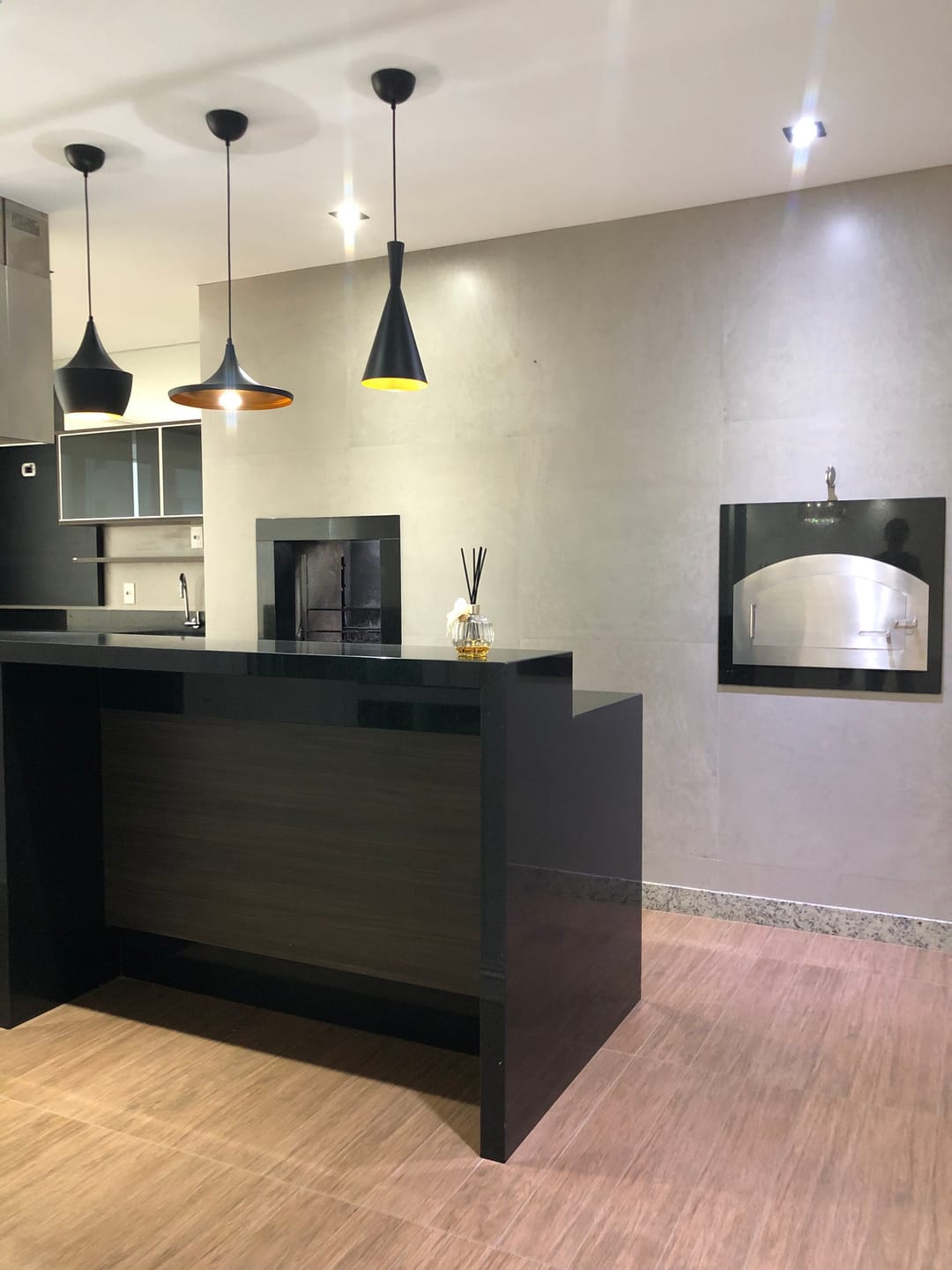 Apartamento à venda, Edifício Le Blanc, 236m² úteis, 3 suítes, 4 vagas, elevador privativo, ampla varanda gourmet - Gleba Palhano, Londrina, PR