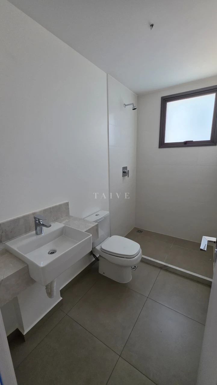 Apartamento À Venda 181m², 3 suítes, 2 vagas, andar alto - Edificio Lumini Gleba Palhano Londrina