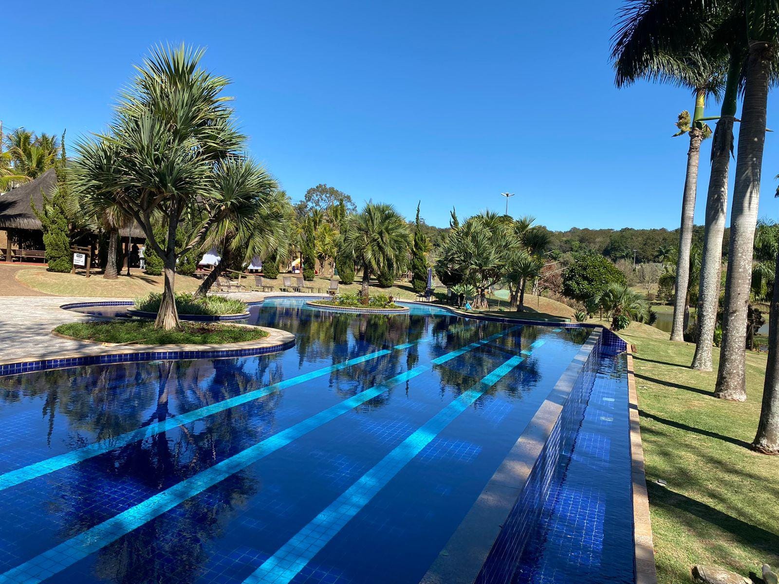 Terreno à Venda, total 3127m² em Condomínio Terras de Canaã -  Cambé PR