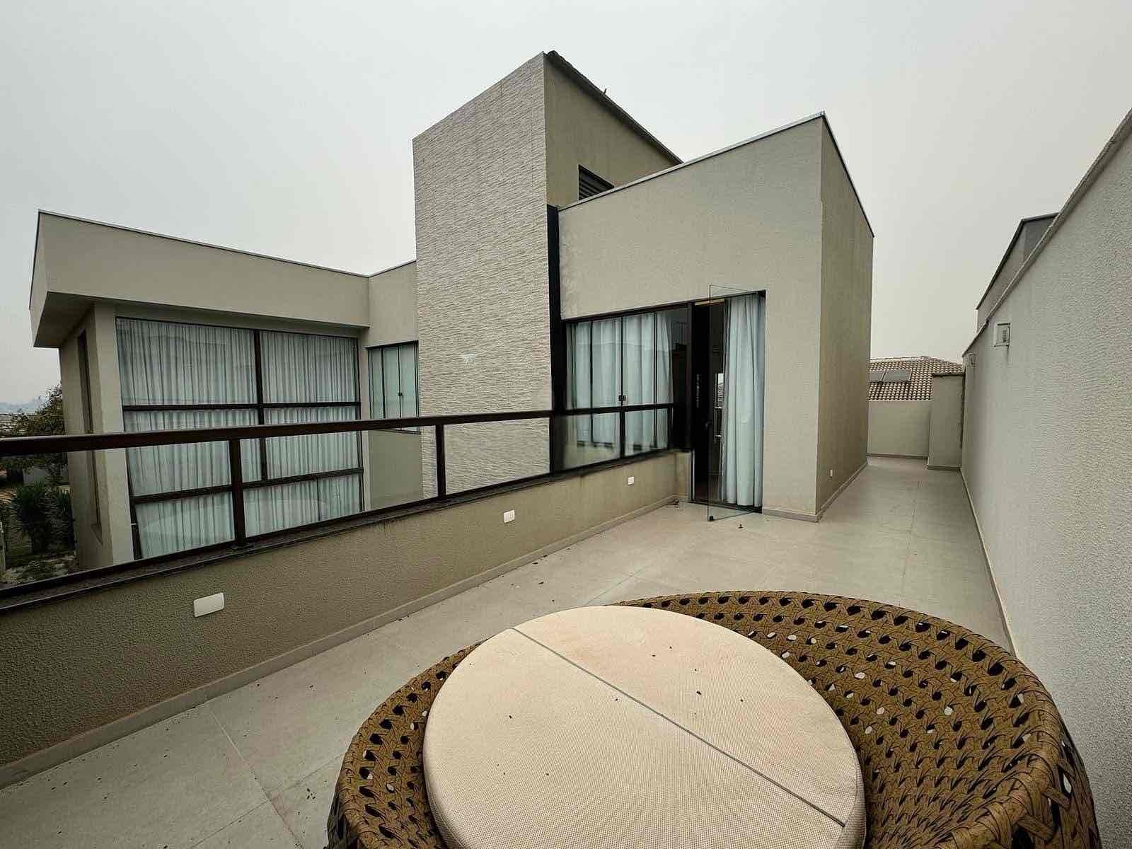Casa  à venda, Royal Forest, 292m² úteis, 3 suítes, piscina aquecida, 4 vagas - Esperança, Londrina, PR