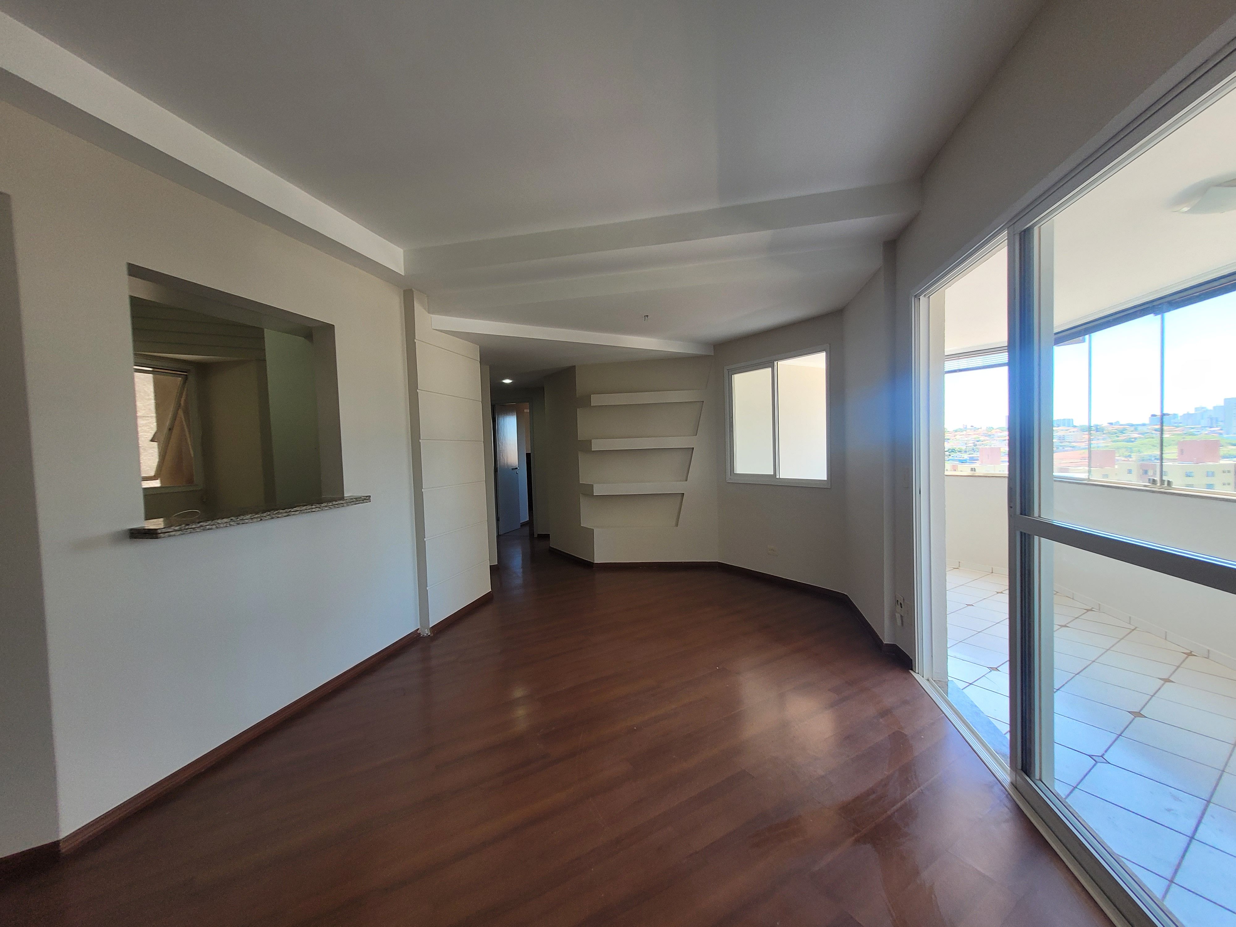 Apartamento  à Venda no edifício  Portal do lago,3 quartos/ 1 suite, andar alto, sol da manha,2 vagas de garagem,Gleba Fazenda Palhano, Londrina,