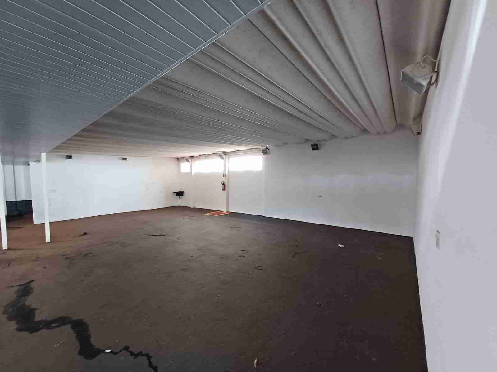 Barracão para locação, 800m² úteis, fachada em vidro, excelente localização Av Higienópolis , 8 vagas-  Jardim Higienópolis, Londrina, PR