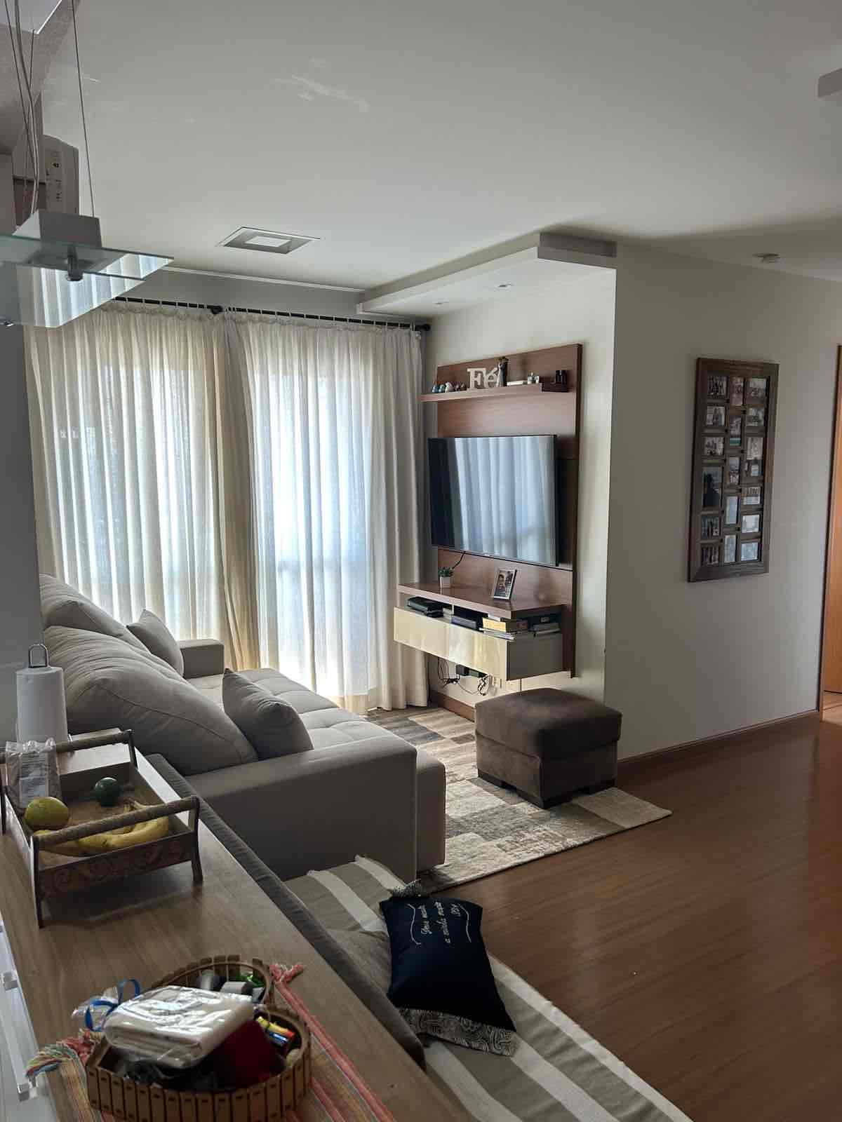 Apartamento à venda, Edifício Residencial Terranova, 67m² úteis, 3 quartos sendo 1 suíte, mobiliado - Gleba Fazenda Palhano, Londrina, PR