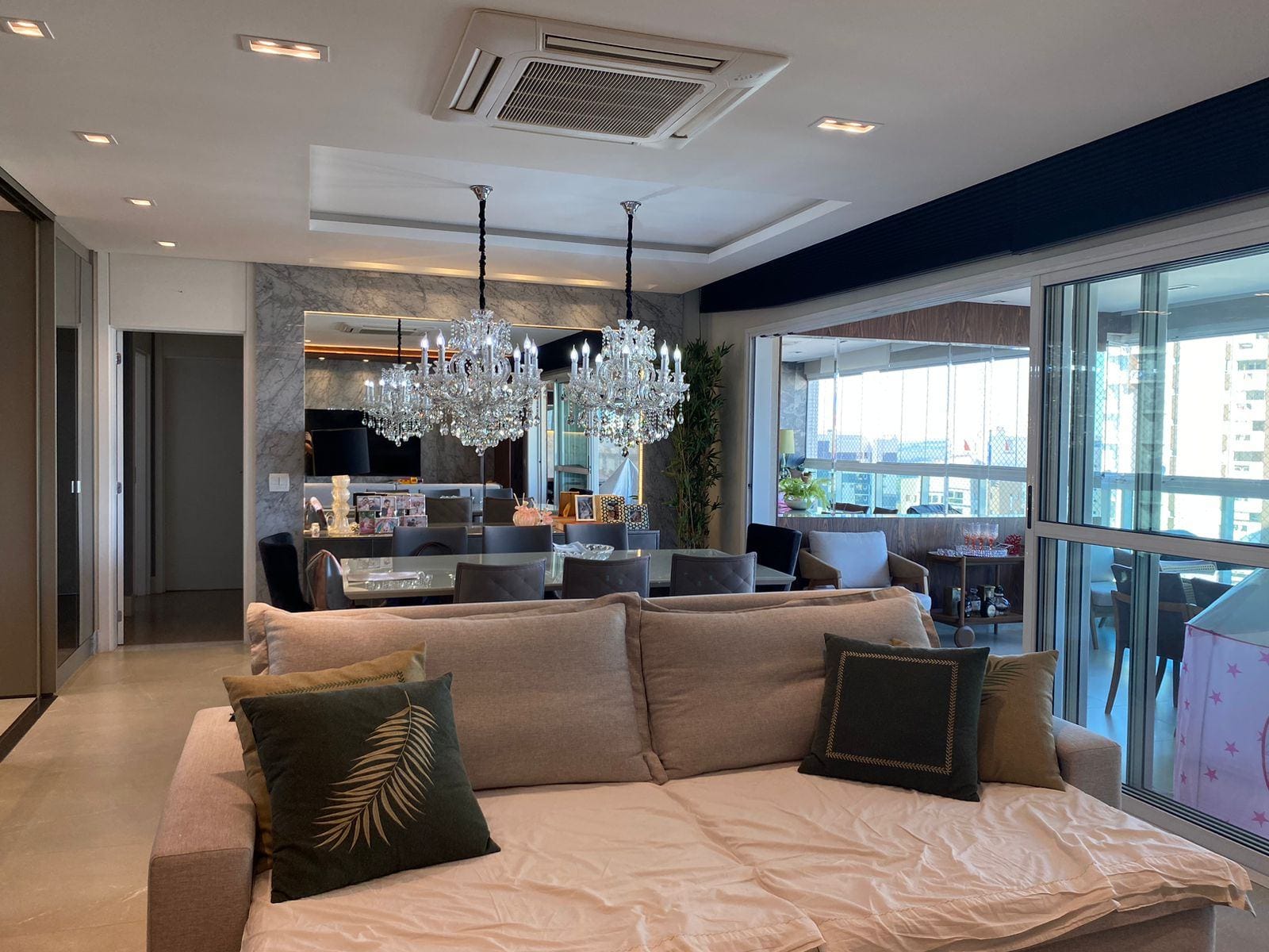 Apartamento à venda, Edifício Queen's Park,  173m² úteis, 3 suítes, andar alto  - Gleba Palhano - Londrina/PR