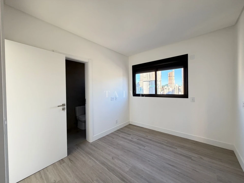 VENDA DE DIREITOS - Apartamento Itapema A Venda Vista Mar 4 Suítes Alto Padrão