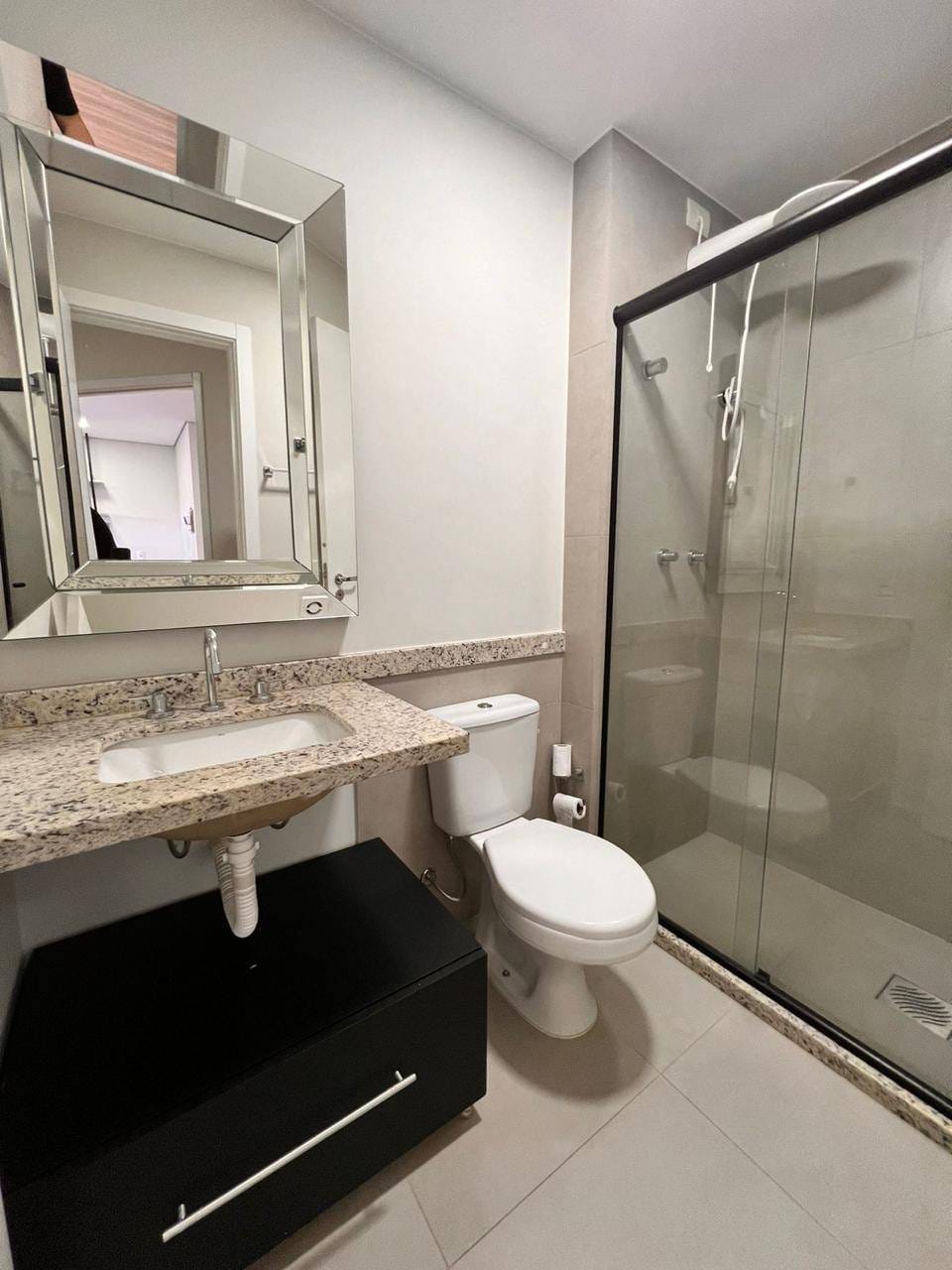 Apartamento à venda, Edifício Freedom, 1 suíte, MOBILIADO -  Gleba Fazenda Palhano, Londrina, PR
