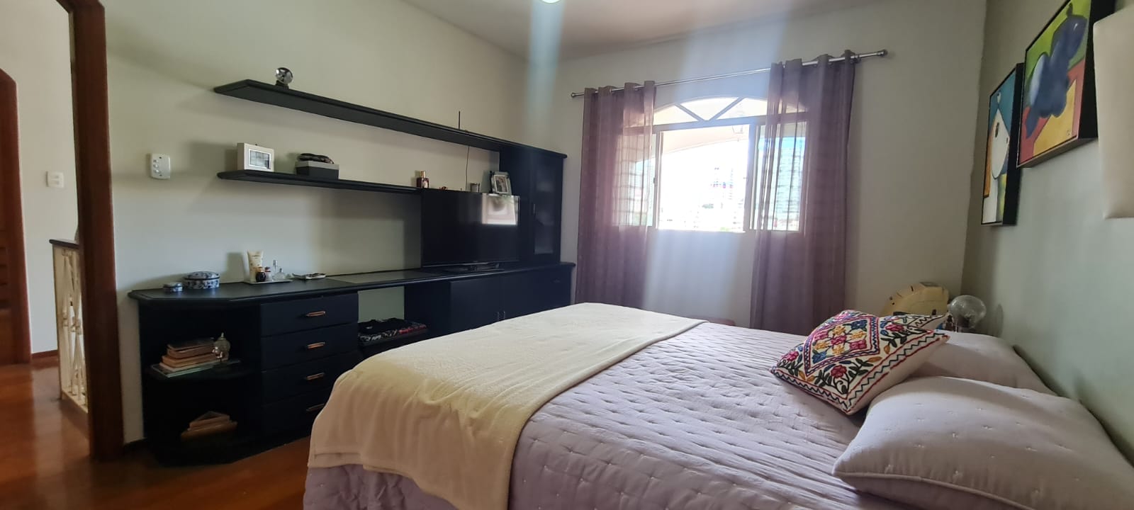 Casa Duplex  à venda, 404m² úteis, 4 quartos sendo 3 suítes,  4 vagas- Jardim Quebec, Londrina, PR