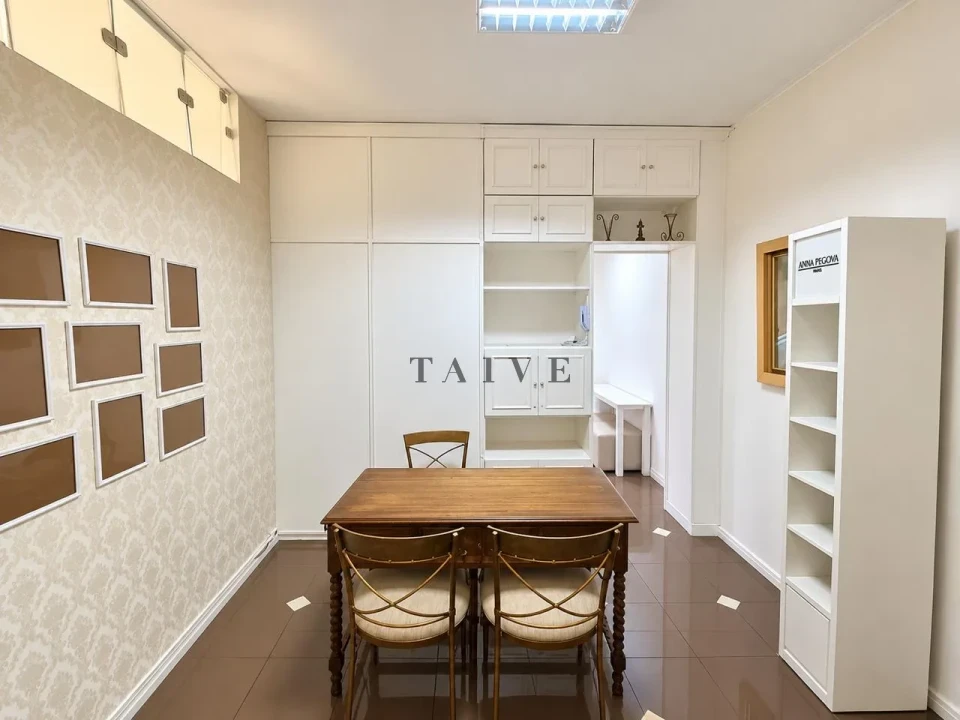 SALA COMERCIAL REFORMADA PARA ALUGAR -  67 m² -  Centro - Londrina-Pr - Centro, Londrina