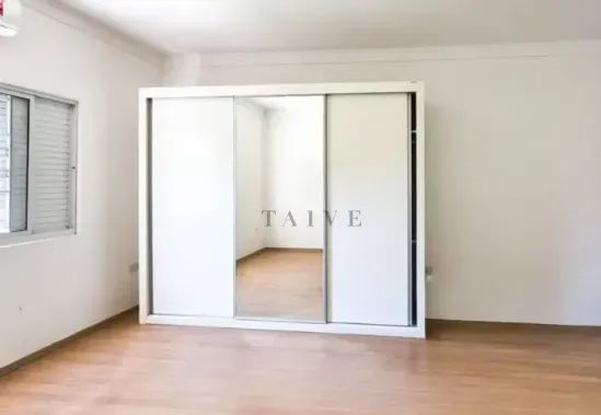 Casa à venda no bairro Tucanos, zona Sul, Londrina, com 4 suítes, 600 m², amplo quintal - foto 7