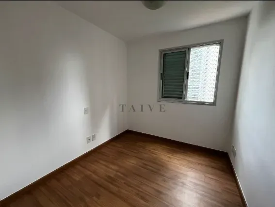 Vende-se apartamento com churrasqueira na sacada, 75 m², 3 quartos (1 suíte), no Condomínio Florais Eco Resort & Residence, Gleba Palhano, Londri - foto 4