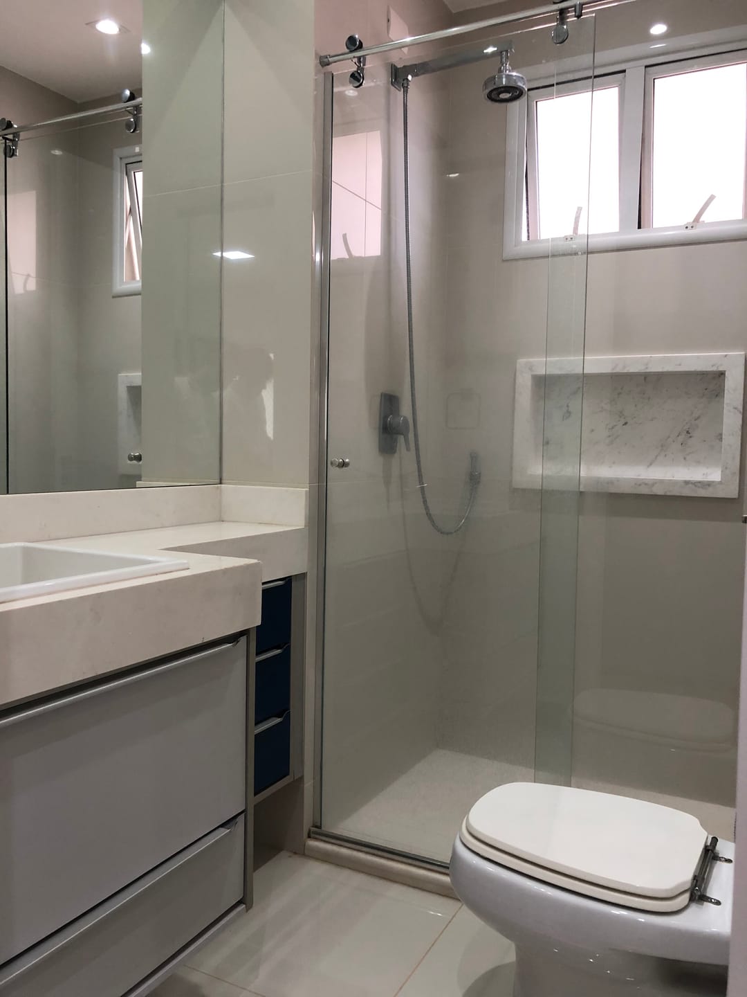 Apartamento à venda, Edifício Le Blanc, 236m² úteis, 3 suítes, 4 vagas, elevador privativo, ampla varanda gourmet - Gleba Palhano, Londrina, PR