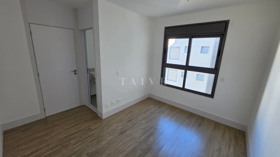 Apartamento À Venda 181m², 3 suítes, 2 vagas, andar alto - Edificio Lumini Gleba Palhano Londrina