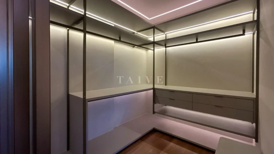Imagens do imóveis Apartamento de Luxo com 3 Suítes e Varanda Gourmet no Grand Palais, Gleba Palhano