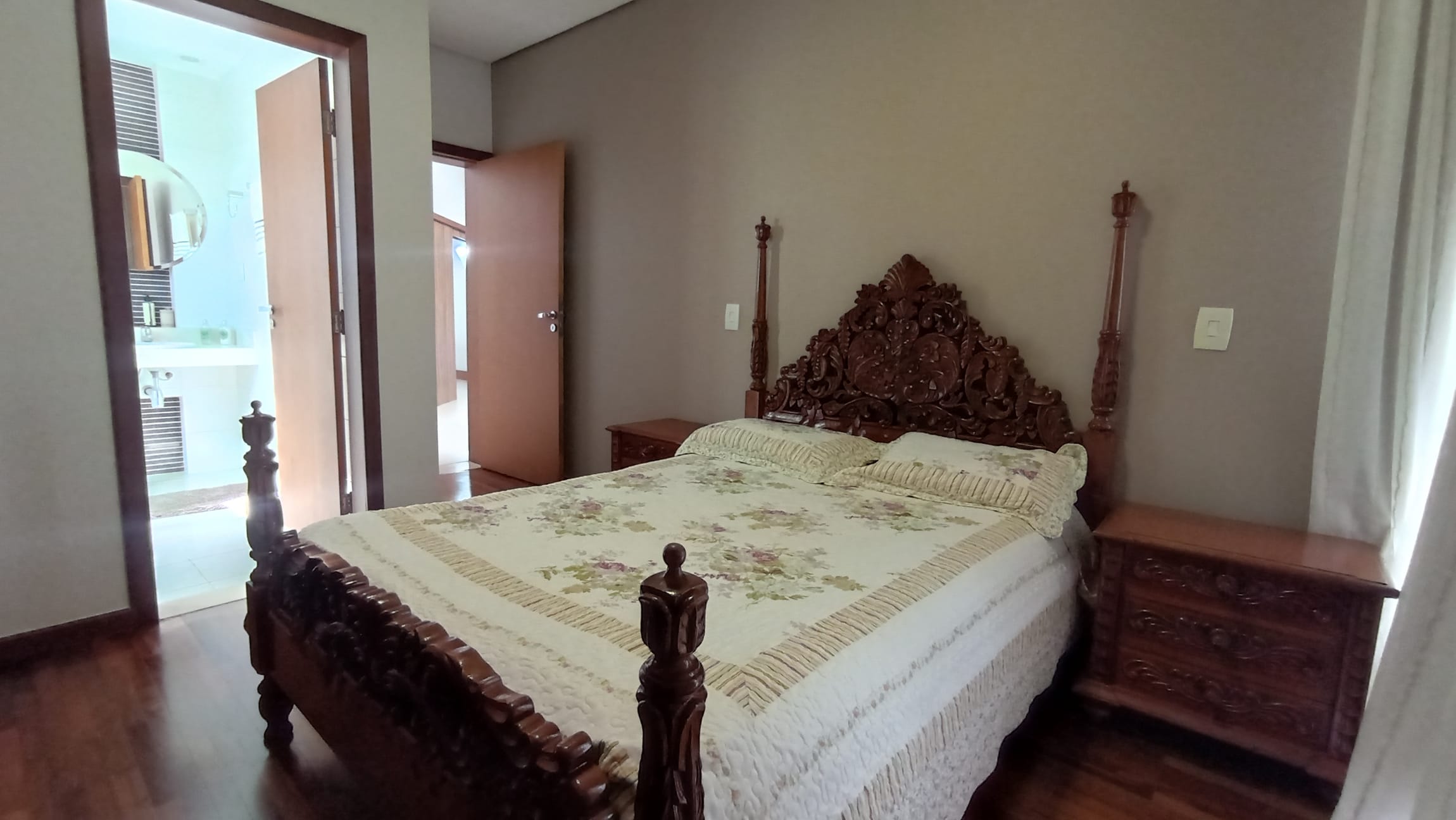 Casa à venda, Royal Park Resort, 4 suítes - Piscina -  Londrina, PR