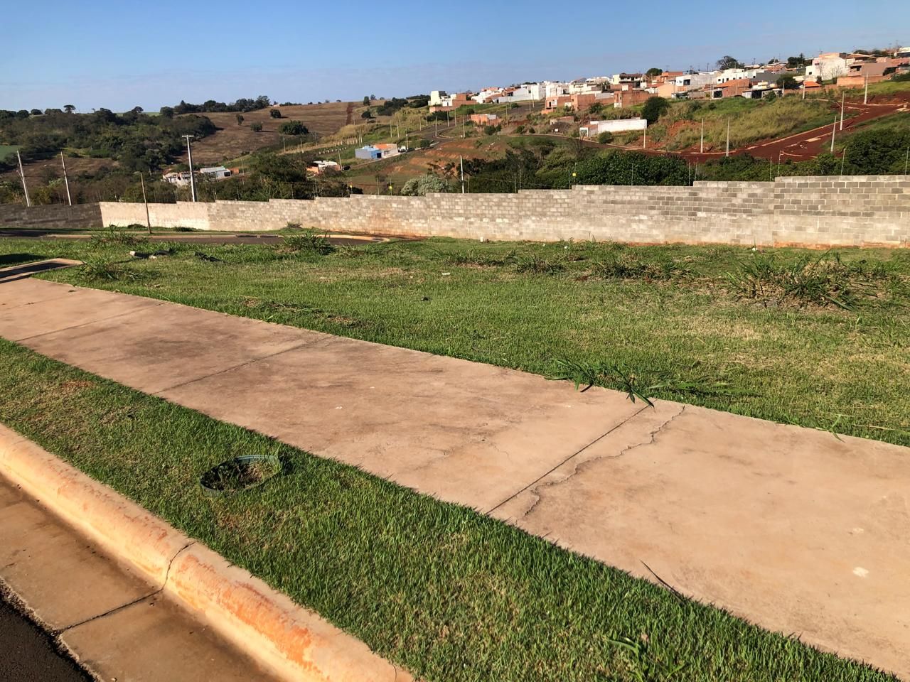 Terreno  a venda 266m² em  Parque Tauá Araguari, Jardim Morumbi, Londrina, PR