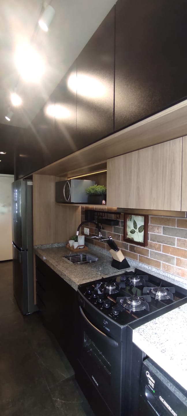 Apartamento a venda,Ed Sunset Faria Lima, 54m² úteis,2 quartos, móveis planejados, andar alto -  Gleba Fazenda Palhano, Londrina, PR