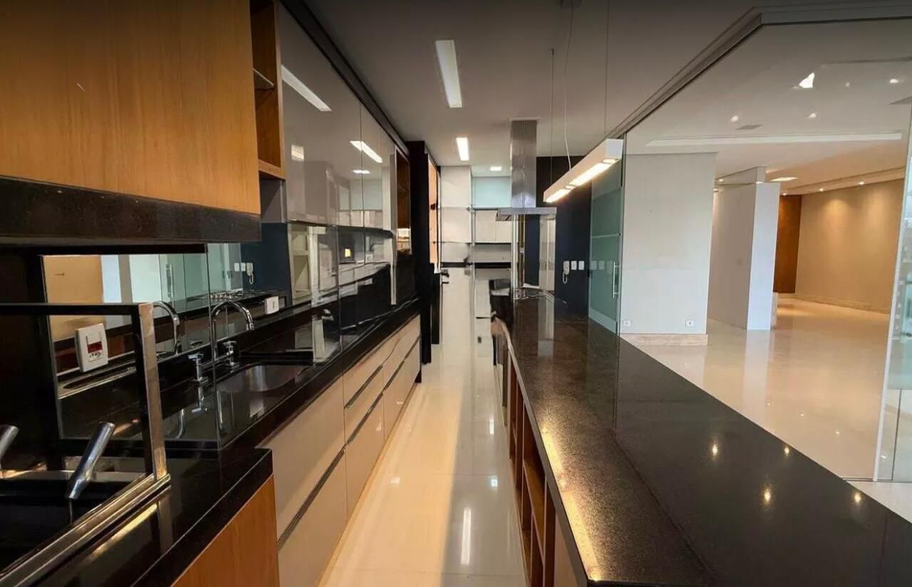 Apartamento à venda, 3 suítes, 245 m², Condomínio Casa Batlo, Santa Rosa, Gleba Palhano, Londrina, PR