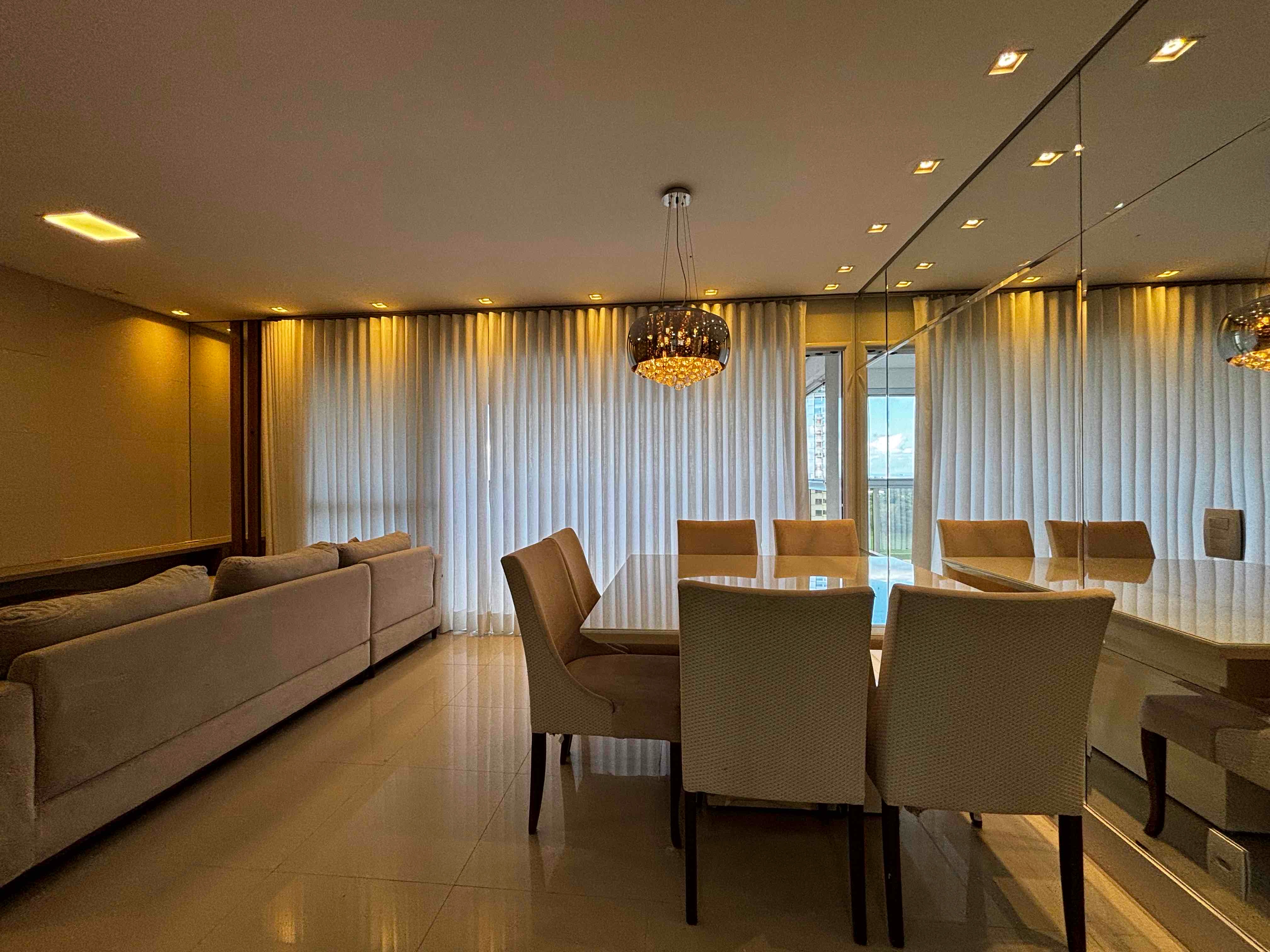 Apartamento  à Venda, Edifício Kensington, 108m² úteis, 3 quartos sendo 1 suíte, planejado, andar alto -  Santa Rosa, Londrina, PR