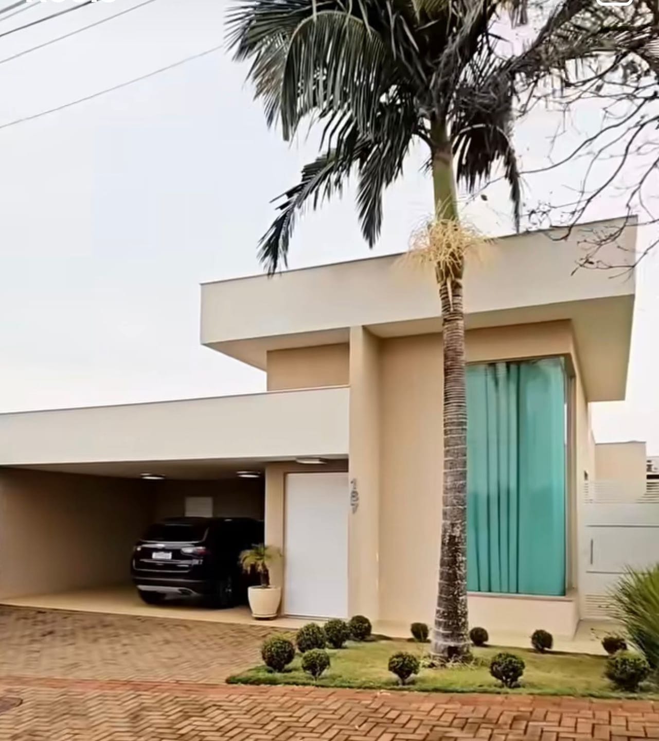 Casa à venda, Condomínio Morada das Flores, 160m² úteis, 3 quartos sendo 1 suíte, todo planejado -  Cambé/PR