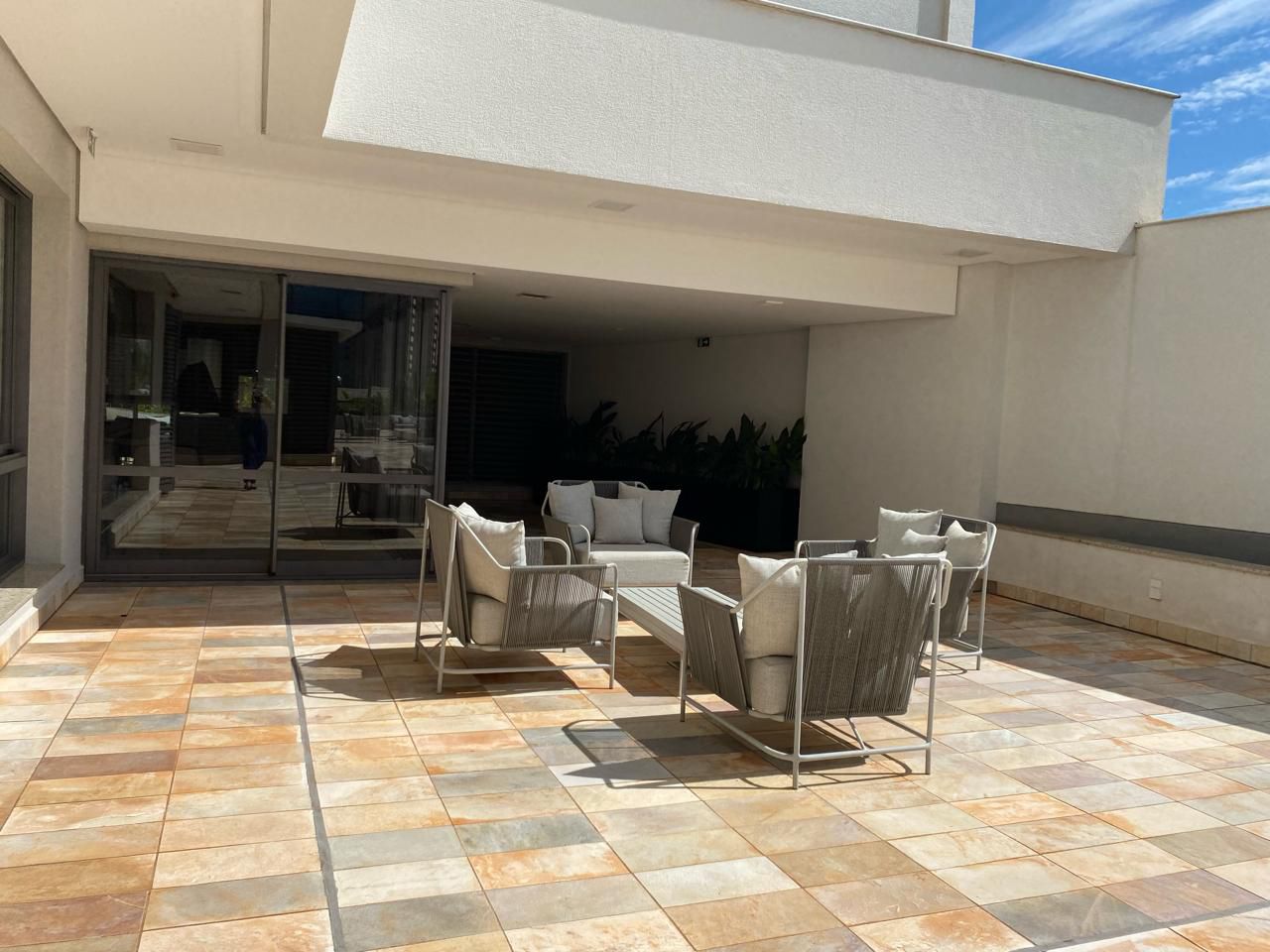 Apartamento à venda, Edifício Grand Palais,  216m² úteis, 3 suítes, sacada c/ skinglas, elevador privativo, 3 vagas , andar alto -Gleba Palhano- 