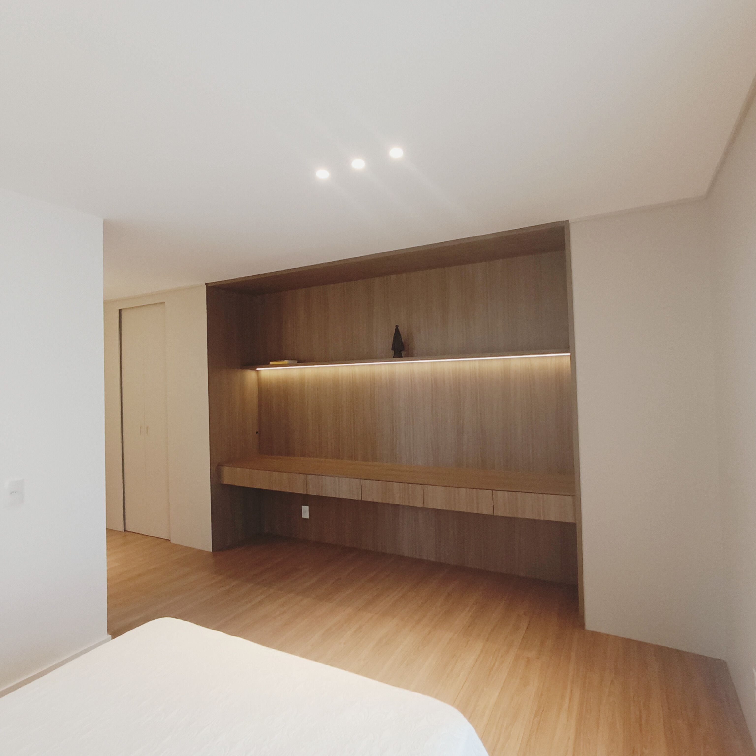 Apartamento à Venda, Ed Grand Palais, 3 suítes , completo em móveis planejados, andar alto- Gleba Fazenda Palhano, Londrina, PR