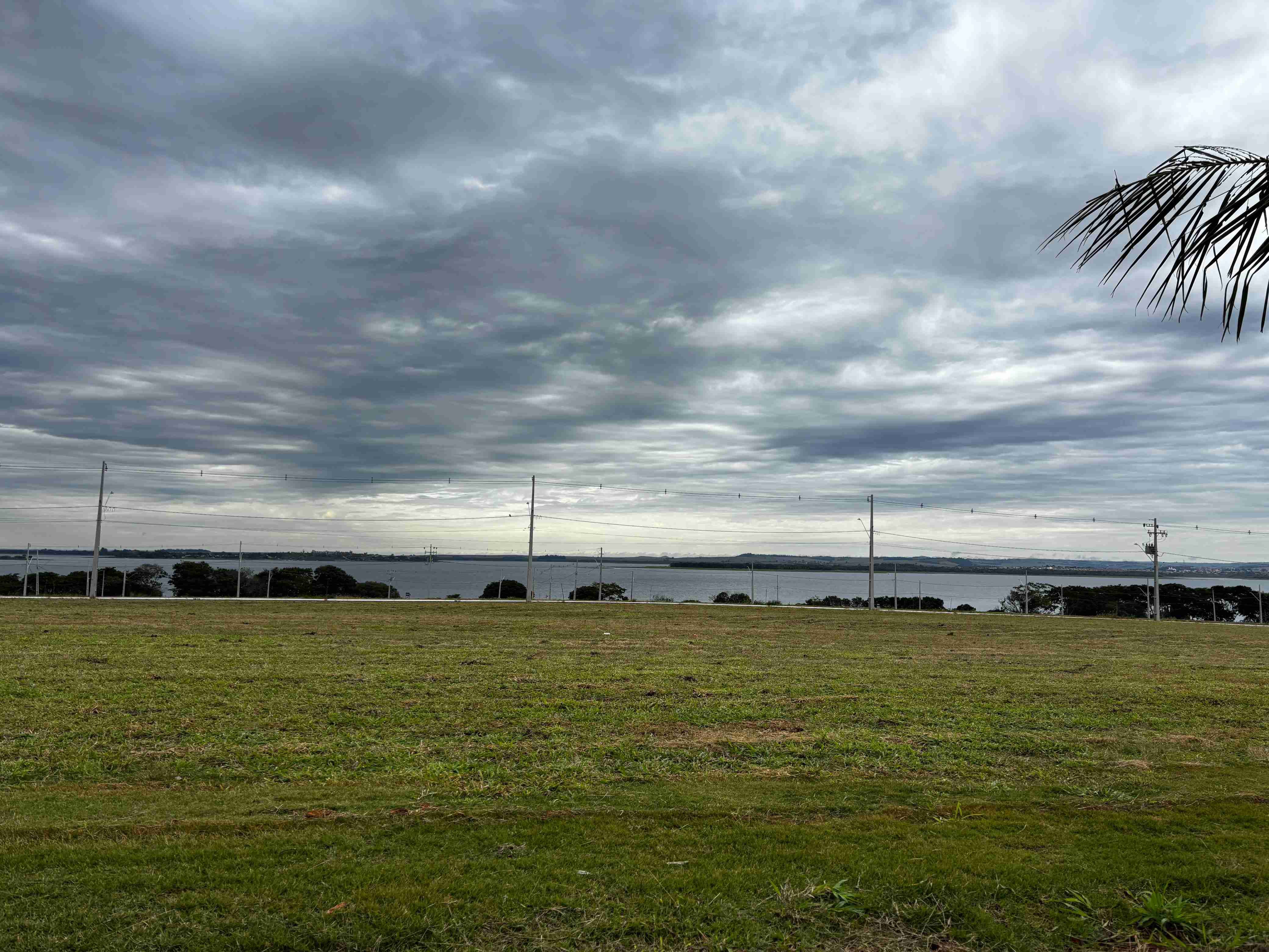 Terreno à Venda, Estância Punta Del Este, 805,74m² em frente a pista de avião - Paranagi, PR