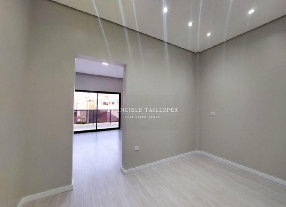 Triplex 205m²/3 suítes/4 vagas/sistema alexa - TÁUA ARANGUA - Londrina Pr
