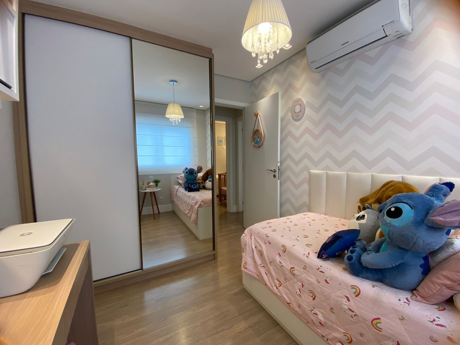 Apartamento à Venda, Ed Kensington, 114m2 úteis,  3 quartos sendo 1 suíte, 3 vagas- Gleba Palhano - Londrina, PR
