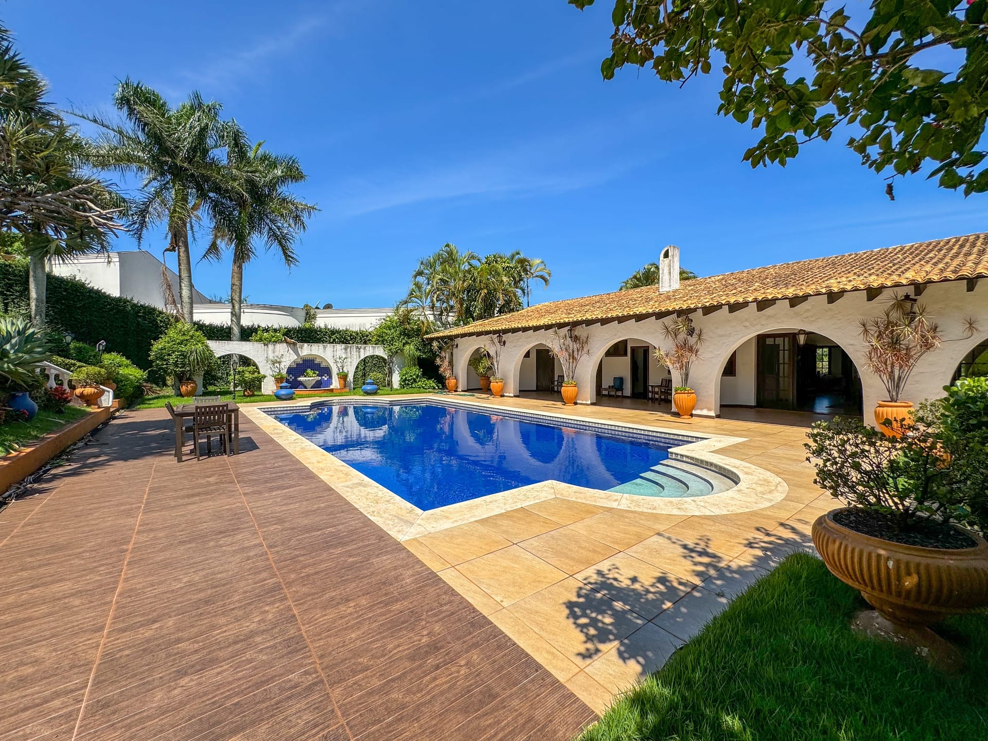 Casa para venda , 5 suítes,Bela Suiça, Londrina, PR
